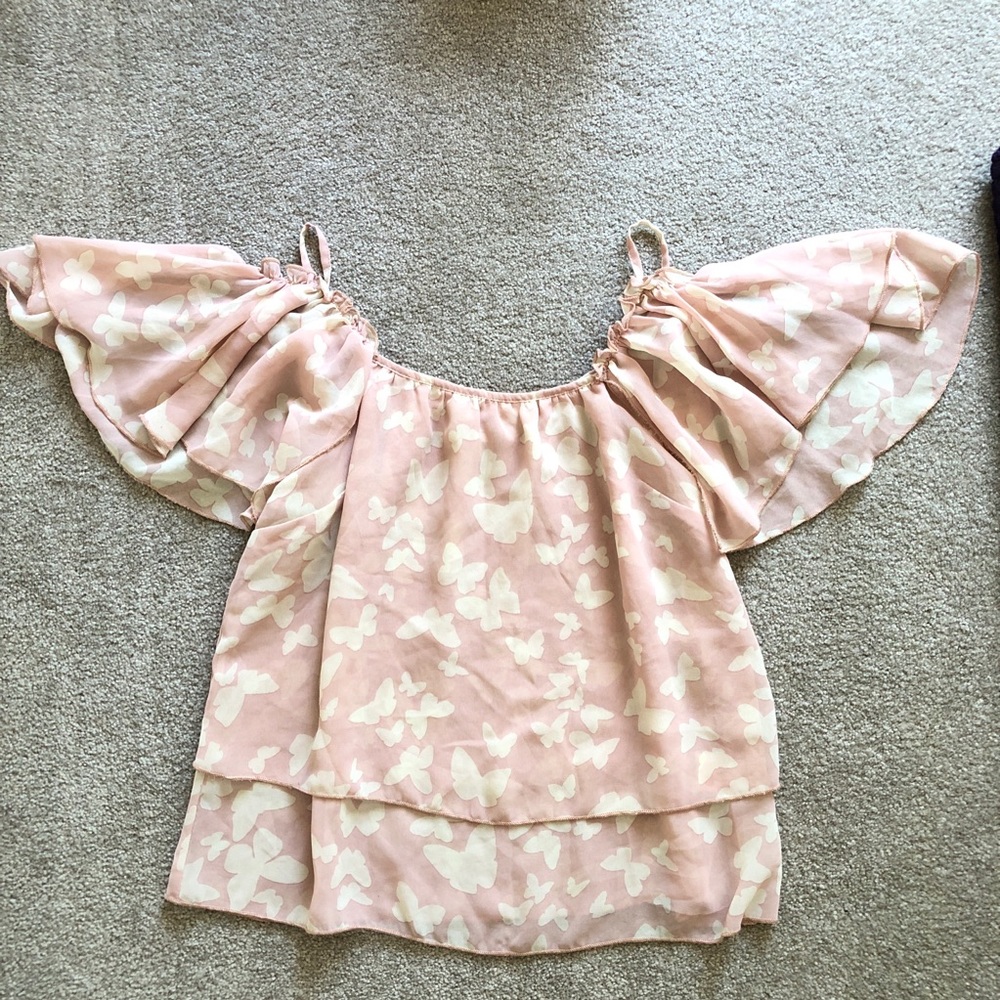 Bar III butterfly shirt sleeve shirt